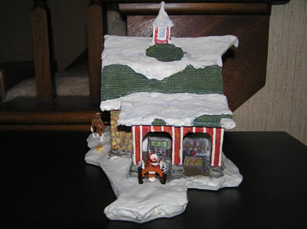 HO45BO Barn (lighted)
