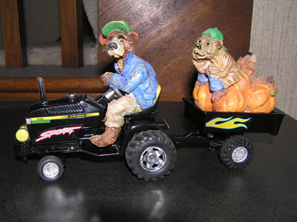 5164DO Pumpkin Patch with John Deere Lawn and Garden Tractor (custom painted)